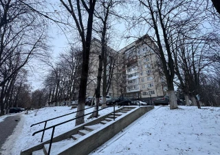 Parc! Sec. Riscani, str. Miron Costin. 2 camere. Reparatie Medie!!!