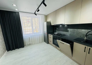 Sec. Riscani, str. Miron Costin! Apartament cu 2 camere + living! Euroreparatie! Mobilat Complet! Parc Avgan!!!4