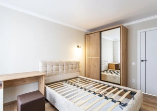 Apartament modern cu 2 dormitoare și living spațios, reparație nouă, complet mobilat – zonă dezvoltată, posibil credit ipotecar12