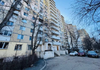 Chirie pe Termen Indelungat!!! Sec. Riscani, bd. Moscova. 3 camere. Prima Linie.1