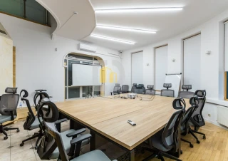 Clădire individuală de închiriat | Centru | 10 ari teren3