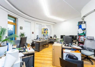 Clădire individuală de închiriat | Centru | 10 ari teren6