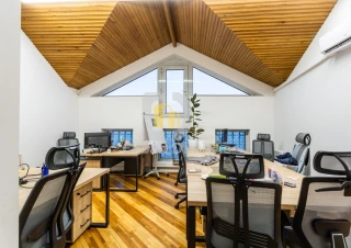 Clădire individuală de închiriat | Centru | 10 ari teren7