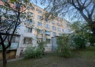 Prima Linie!!! Serie 102! Sec. Poșta Veche, str. Iazului. 3 camere! Reparație cosmetică! Bilateral!!!5