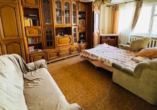 Sec. Botanica, bd. Traian. 3 camere. Bilaterală. Necesită reparație!!!2