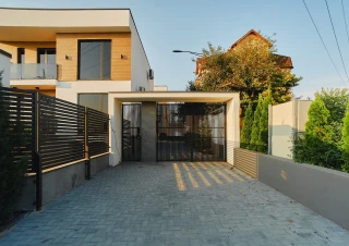 Vînd casă modernă, amplasată pe un teren de 5 ari în sect. Râșcani | str. Victoriei, în apropiere de pădure și cu priveliște spre oraș.15