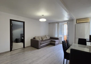 Centru, apartament cu 1 dormitor și living spațios.5