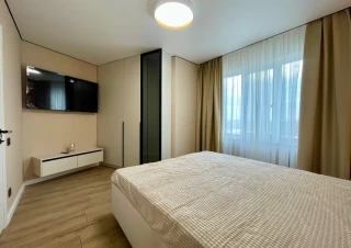 Sector Râșcani, bd. Moscova. 1 cameră + living. Prima linie. Parc Avgan! Renovate și mobilate! Priveliște spre parc!!!7