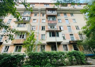 Parcul Boris Glavan! Sector Râșcani, str. Nicolae Dimo. 2 camere + living. Reparat și mobilat. Încălzire autonomă!!!1