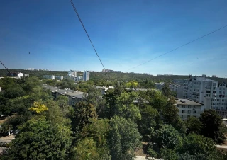 Serie MS!!! Sector Rîșcani, bd. Moscova. 2 camere + living. Prima linie. Parc Avgan! Reparat și Mobilat! Bilateral!!!9