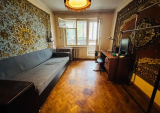 Prima Linie! Sec. Botanica, bd. Traian. Serie Varnita. 3 camere. Bilaterală. Reparație medie!!!3